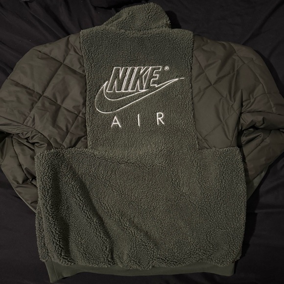 Nike Pullover Jacket - Picture 2 of 4